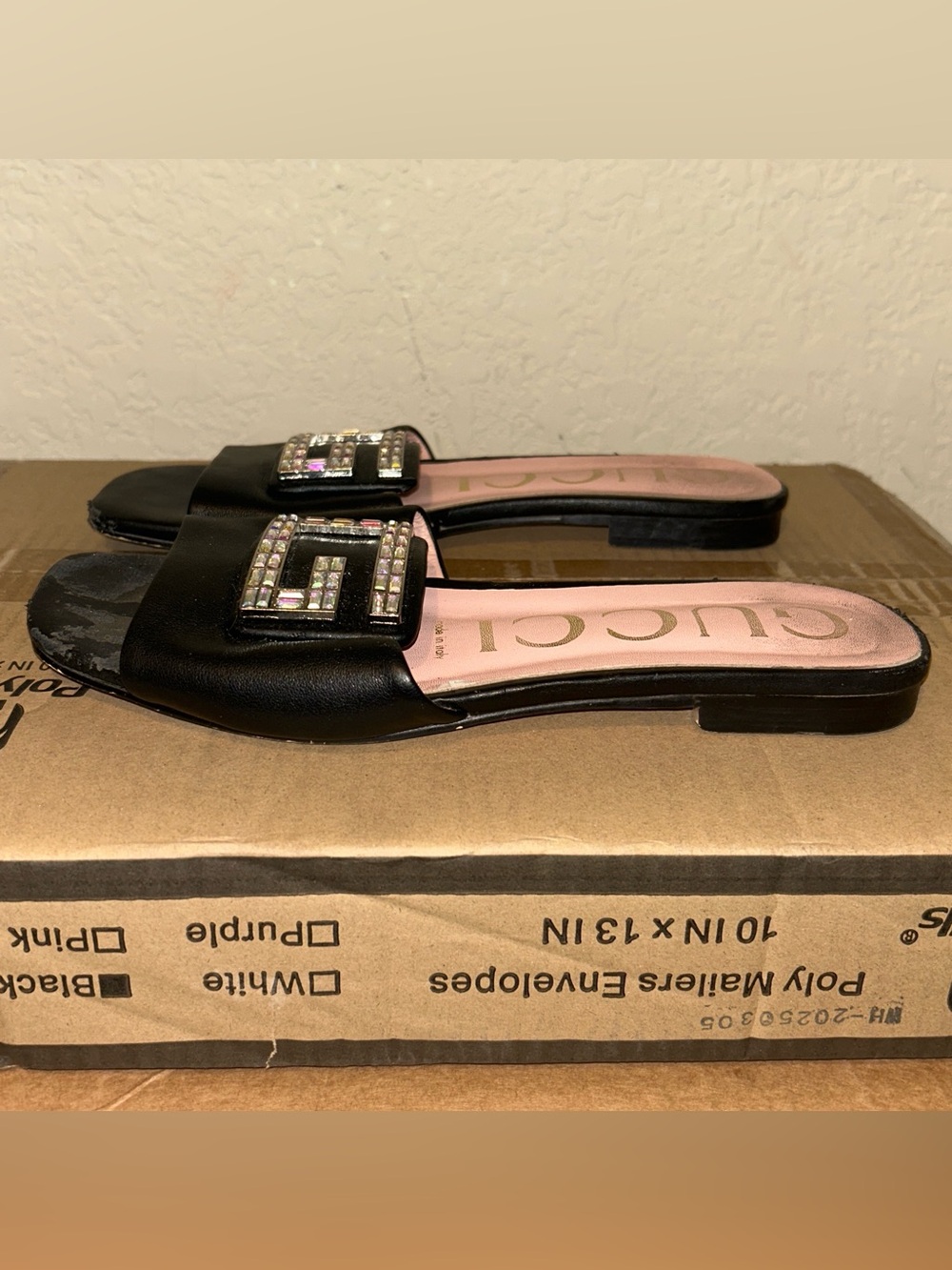 Gucci Black Crystal Buckle Slide Sandals - Women's 39 US 8 - Picture 3 of 7